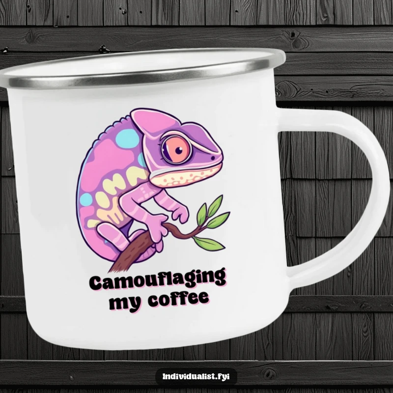 Funny Chameleon Camping Mug: Curious chameleon changing to a vibrant color, embodying adaptability and humor outdoors.